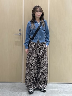 「アイテム（カーゴパンツ、ベージュ系）」を使った、REiKAさん（レディース・153cm）の秋コーディネート