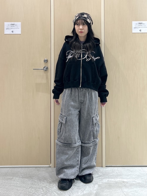 セール】PENCIL SCRIPT LOGO EMBROIDERED ZIP UP SWEAT HOODIE