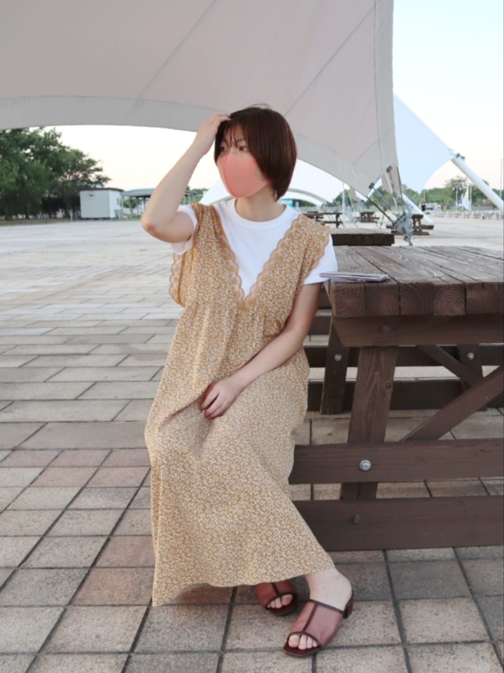ehka sopo（エヘカソポ）の「小花柄レースVネックワンピース