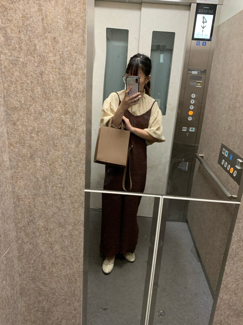 「AmbreNeige、しまむら、ユニクロ、ヒラキ、秋コーデ、今日のコーデ、おしゃれさんと繋がりたい、プチプラ」｜「しまむらのアイテム（ワンピース、ブラウン系）」を使った、リリさん（レディース・158cm）の秋コーディネートの1枚目の写真