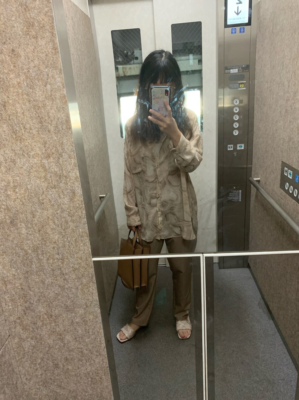 「秋コーデ、今日のコーデ、しまむら、トライアル、ユニクロ、おしゃれさんと繋がりたい」｜「しまむらのアイテム（サンダル、ベージュ系）」を使った、リリさん（レディース・158cm）の秋コーディネートの1枚目の写真