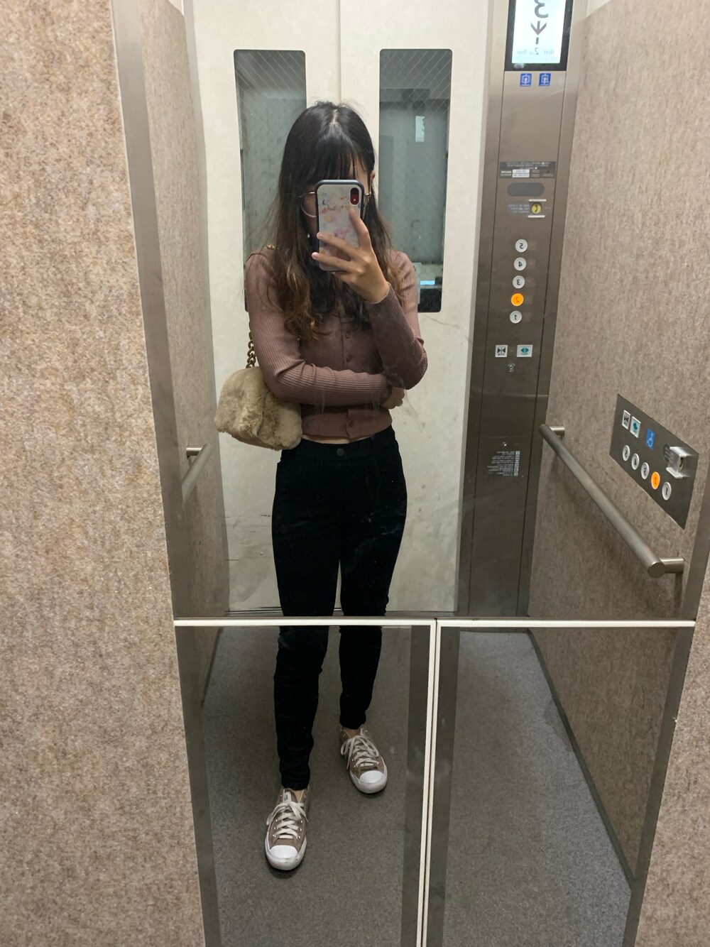 「今日のコーデ、秋コーデ、ZARA、ユニクロ、converse、おしゃれさんと繋がりたい、カジュアル、プチプラコーデ」｜「CONVERSEのconverse コンバース ALL STAR LIGHT CL OX オールスター ライト CL オックス 31300211 TOPE（スニーカー、ベージュ系）」を使った、リリさん（レディース・158cm）の秋コーディネートの1枚目の写真