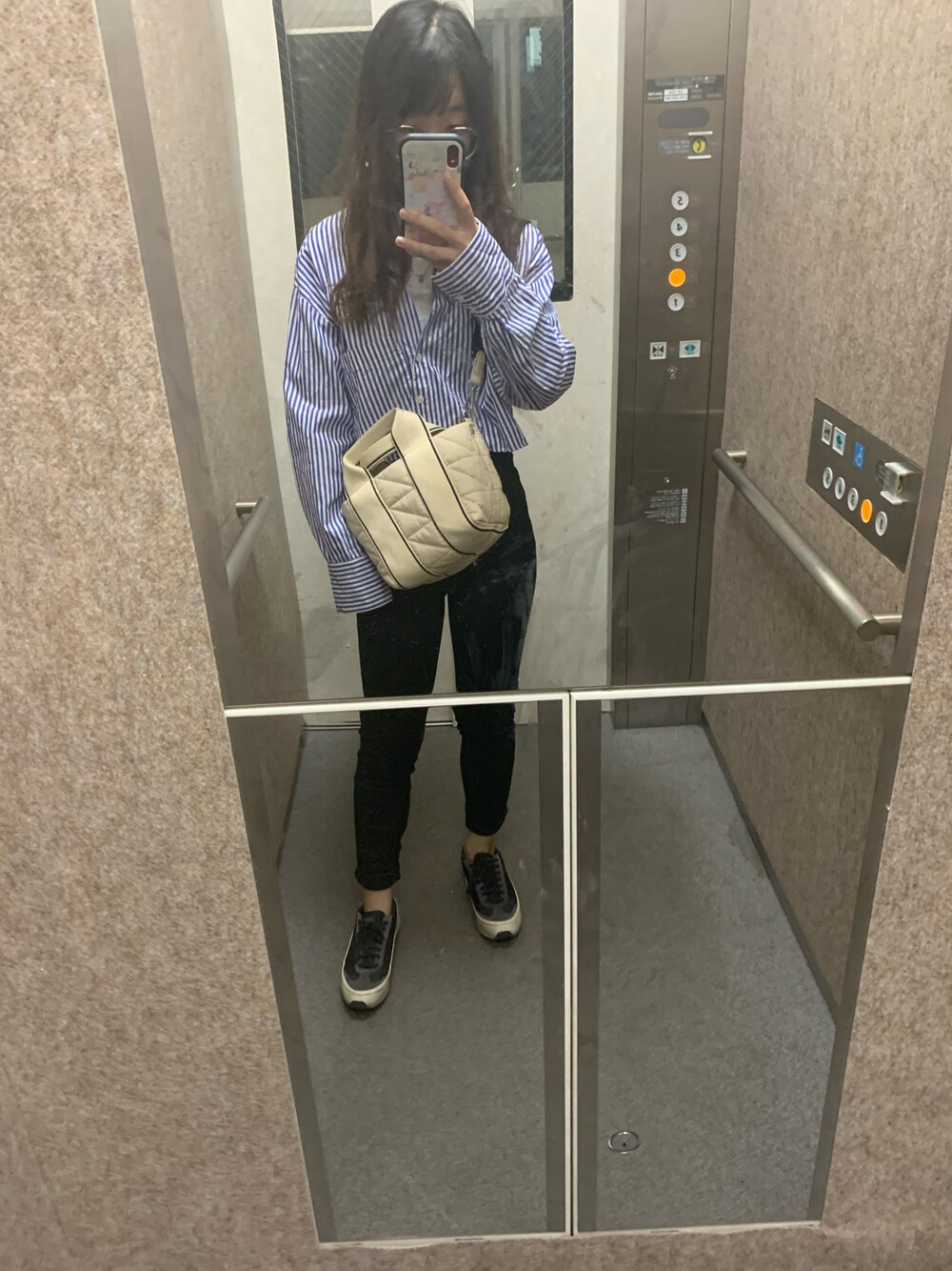 「秋コーデ、今日のコーデ、ZARA、ユニクロ、オニツカタイガー、おしゃれさんと繋がりたい」｜「Onitsuka TigerのHSINTI / ヘシンティ（スニーカー、ブラウン系）」を使った、リリさん（レディース・158cm）の秋コーディネートの1枚目の写真