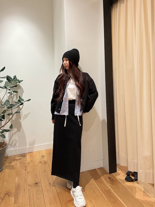 仁村紗和さん着用』『UR TECH 200日ニット』ストレートスカート