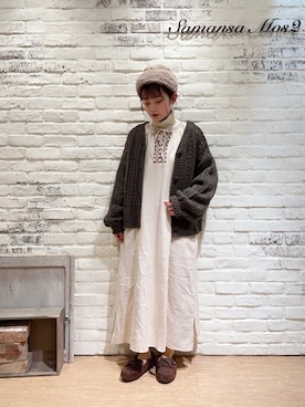 「刺繍」｜「アイテム（モカシン/デッキシューズ）」を使った、miiさん（レディース・157cm）の冬コーディネート
