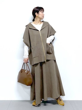 「アイテム（スニーカー）」を使った、あべさん（レディース・159cm・40代）の秋コーディネート