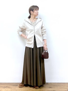 「アイテム（チョーカー）」を使った、あべさん（レディース・159cm・40代）の秋コーディネート