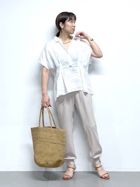 「アイテム（バングル/リストバンド、その他）」を使った、あべさん（レディース・159cm）の春コーディネート