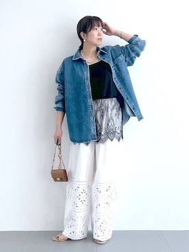 「BARNYARDSTORM（バンヤードストーム）のBARNYARDSTORM / カットデニムシャツジャケット（シャツ/ブラウス、ブルー系）」を使った、あべさん（レディース・159cm）の春コーディネート