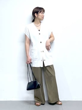 「アイテム（バングル/リストバンド、その他）」を使った、あべさん（レディース・159cm）の春コーディネート