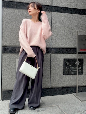 「アイテム（スラックス）」を使った、granさん（レディース・155cm）の秋コーディネート