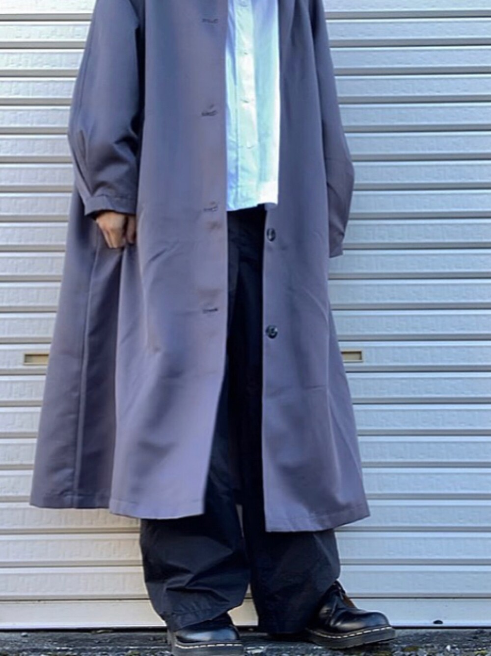 「古着好きな人と繋がりたい、メンズライク、メンズライクコーデ、アウター、モノトーン、モノトーンコーデ」｜「SETTOのアイテム（パンツ、ブラック系）」を使った、あかりさん（レディース・156cm）の秋コーディネートの1枚目の写真