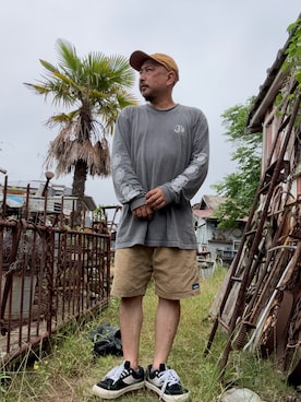 Carhartt ベージュ ジップアップジャケット キャップ Carharttのキャップ（ベージュ系）を使った人気ファッション