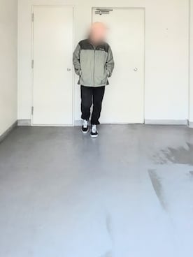 「アイテム（ナイロンジャケット、グリーン系）」を使った、kazuhiroさん（メンズ・176cm）の春コーディネート