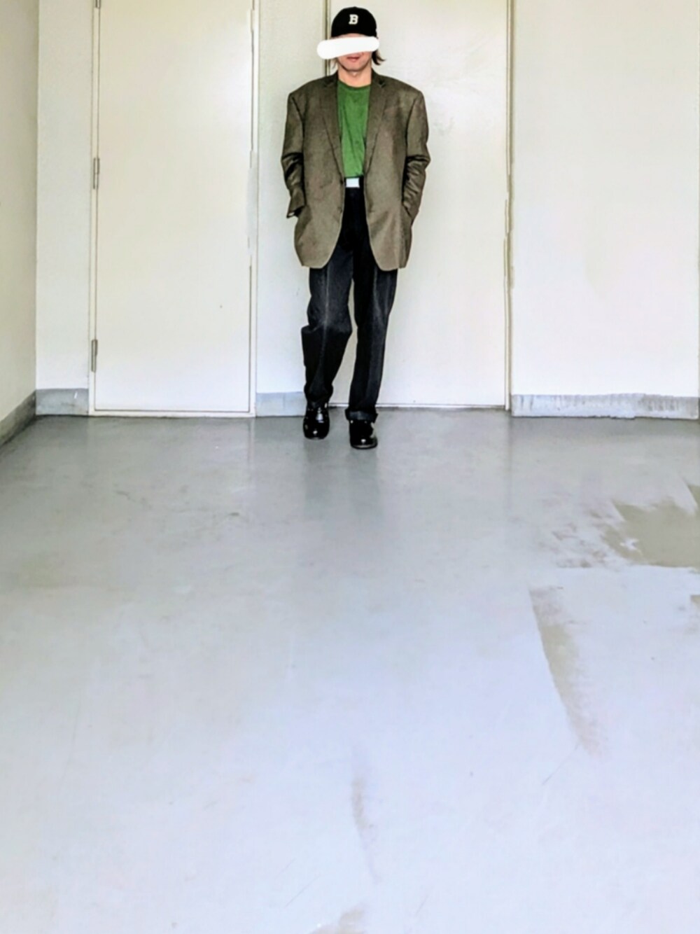 「メンズファッション、お洒落さんとつながりたい、今日のコーデ、大人カジュアル、ジャケット、ジャケットスタイル、ジャケットコーデ、ラルフローレン、ポロラルフローレン、チノパン、チノパンツ、チノパンコーデ、BEAMS、ローファー、古着」｜「BEAMSのアイテム（ローファー、ブラック系）」を使った、kazuhiroさん（メンズ・176cm）の春コーディネートの1枚目の写真