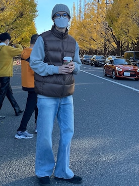 「アイテム（ダウンベスト、ブラウン系）」を使った、田中 reiwa　さん（メンズ・177cm）の冬コーディネート