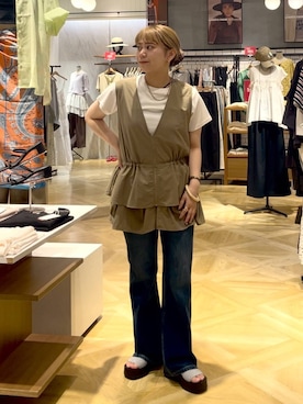 「アイテム（ベスト、ブラウン系）」を使った、ayaさん（レディース・153cm）の夏コーディネート