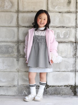 「LOWRYS FARM（ローリーズファーム）のカラールーズソックス　135765（ソックス/靴下、ブラック系）」を使った、yuto@airiさん（キッズ・110cm）の春コーディネート