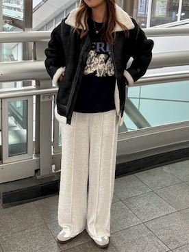 「アイテム（ムートンコート）」を使った、misaさん（レディース・159cm）の秋コーディネート