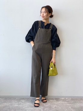 「LAKOLE（ラコレ）のアイテム（サロペット/オーバーオール）」を使った、yuuさん（レディース・165cm）の冬コーディネート