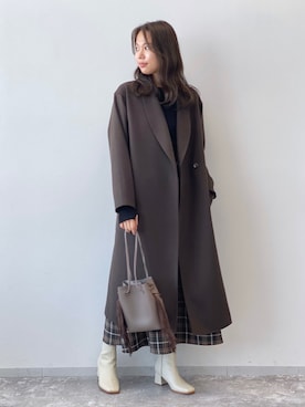 「LAKOLE（ラコレ）のアイテム（チェスターコート）」を使った、yuuさん（レディース・165cm）の秋コーディネート