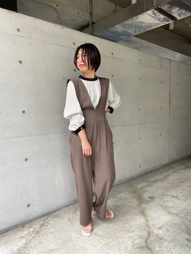 「トレンド」｜「アイテム（サロペット/オーバーオール）」を使った、minaさん（レディース・159cm）の冬コーディネート