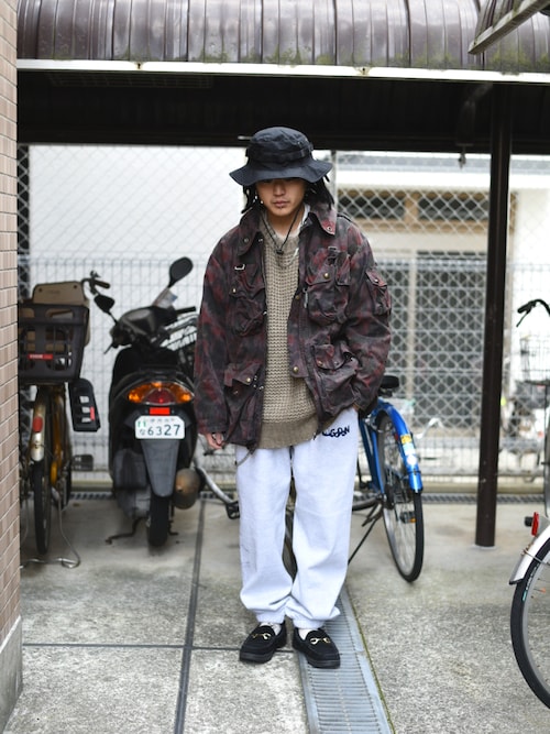 417｜スイス軍 黒染めのミリタリージャケットを使ったコーディネート