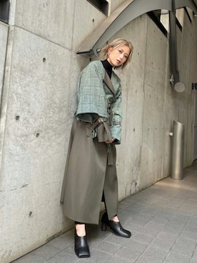 「アイテム（トレンチコート、グリーン系）」を使った、MURUAさん（レディース・160cm）の秋コーディネート