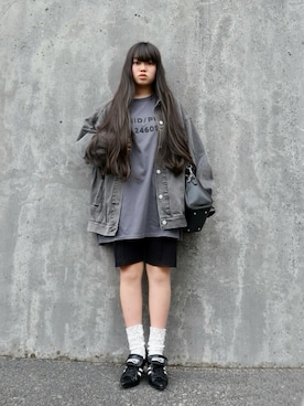 「feepur（フェピュール）のアイテム（パンツ）」を使った、花音さん（キッズ・150cm）の春コーディネート