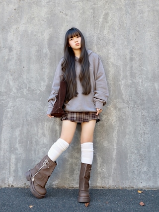 「Ada.(エイダ)のチェック柄 プリーツ ミニスカート(スカート)」を使った、花音さん(キッズ・152cm)の秋コーディネート