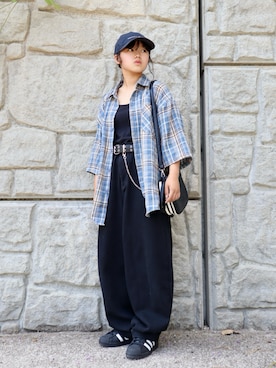 「アイテム（デニムパンツ）」を使った、花音さん（キッズ・149cm）の秋コーディネート