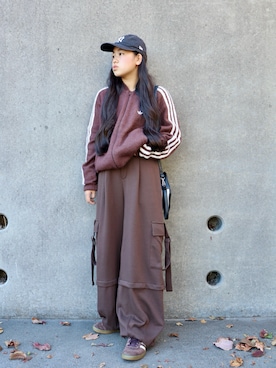 「アイテム（スウェットパンツ）」を使った、花音さん（キッズ・149cm）の秋コーディネート