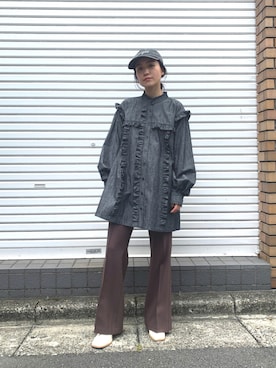 「INella（イネラ）のアイテム」を使った、Hitomi Wadaさん（レディース・157cm）の夏コーディネート