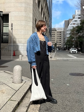 「WILLOW（ウィロー）の【willow】スラックスサロペット（サロペット/オーバーオール、ブラック系）」を使った、ayaさん（レディース・158cm）の春コーディネート