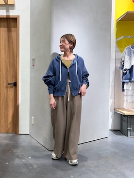 「CIAOPANIC TYPY（チャオパニックティピー）の【3サイズ展開】ダブルウエストワイドイージースラックス（スラックス、ベージュ系）」を使った、ayaさん（レディース・158cm）の春コーディネート