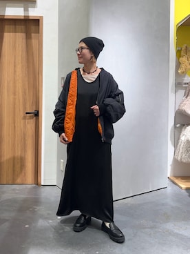 「アイテム（MA-1）」を使った、ayaさん（レディース・158cm）の秋コーディネート