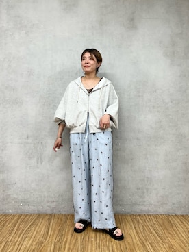 「CIAOPANIC TYPY（チャオパニックティピー）の【ゆるっと抜け感大人フーディー】ピグメントダンボールパーカー（パーカー、グレー系）」を使った、ayaさん（レディース・158cm）の春コーディネート