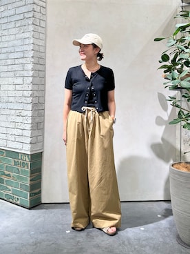 「CIAOPANIC TYPY（チャオパニックティピー）の【willow】アイレット半袖スナップカーデキャミセット（Tシャツ/カットソー、ブラック系）」を使った、ayaさん（レディース・158cm）の夏コーディネート