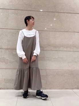 「ワンピース×スニーカー」｜「アイテム（その他）」を使った、はせきよさん（レディース・159cm）の秋コーディネート