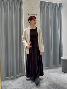 「natural couture（ナチュラルクチュール）のベロアキャミワンピース（ワンピース、ブラウン系）」を使った、はせきよさん（レディース・158cm）の秋コーディネート