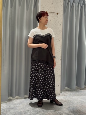 「natural couture（ナチュラルクチュール）のフルーツ柄スカート（スカート、ブラック系）」を使った、はせきよさん（レディース・158cm）の夏コーディネート