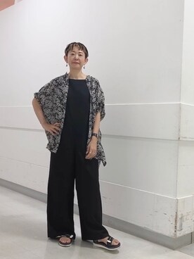「フラワープリント」｜「アイテム（その他）」を使った、はせきよさん（レディース・160cm）の夏コーディネート