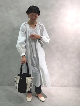 「シアタープロダクツ(THEATRE PRODUCTS)」｜「アイテム（その他）」を使った、はせきよさん（レディース・160cm）の春コーディネート