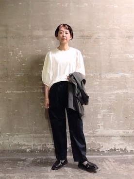 「センタープレスパンツ」｜「アイテム（その他）」を使った、はせきよさん（レディース・160cm）の春コーディネート