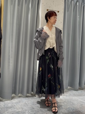 「natural couture（ナチュラルクチュール）のナチュラルフラワープリントメッシュスカート（Skirt、ブラック系）」を使った、はせきよさん（レディース・158cm）の夏コーディネート