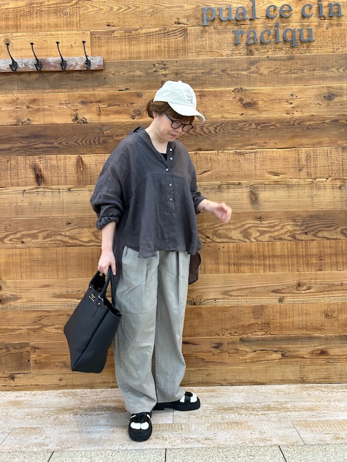 完売品✴︎ Pual ce cin ベルト付きタックパンツ PUAL CE CIN（ピュアルセシン）の「ベルト付きタックパンツ