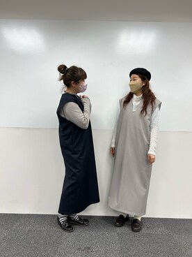 ジャンパースカートを使った「シミラールック」の人気ファッション