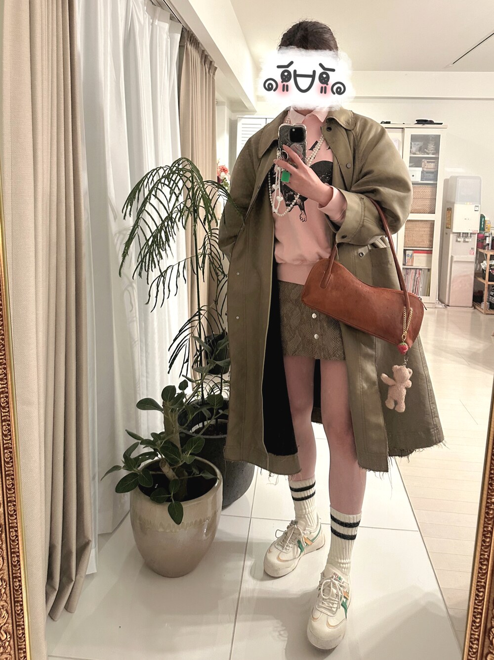 「春コーデ、春めき満開コーデ」｜「Onitsuka Tigerのアイテム（スニーカー、ホワイト系）」を使った、kaさん（レディース・167cm）の春コーディネートの1枚目の写真