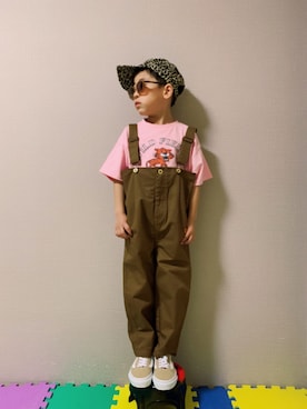 「アイテム（サングラス、ブラウン系）」を使った、HeROさん（キッズ・110cm）の春コーディネート