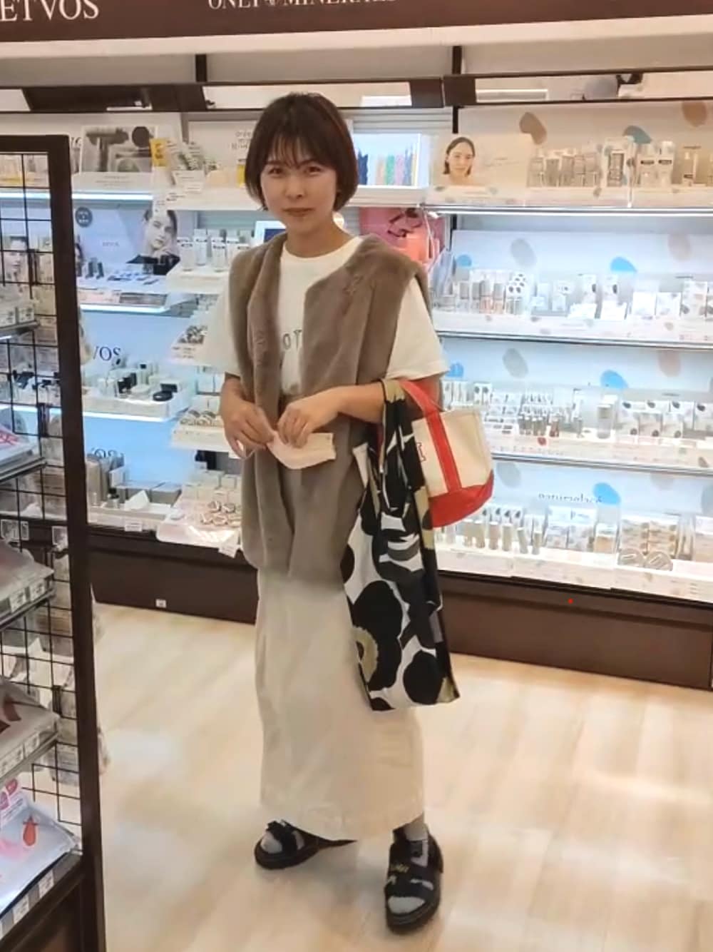 「秋コーデ、カジュアルコーデ、大人カジュアル、ootd、初秋コーデ、カジュアル」｜「Dr. Martensの《Dr.Martens》TRACT PEARSON BLACK ELEMENT+WEBBING（サンダル、ブラック系）」を使った、tinyjohnさん（レディース・158cm）の秋コーディネートの1枚目の写真